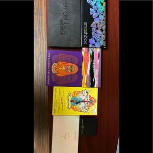 7 eyeshadow palettes!